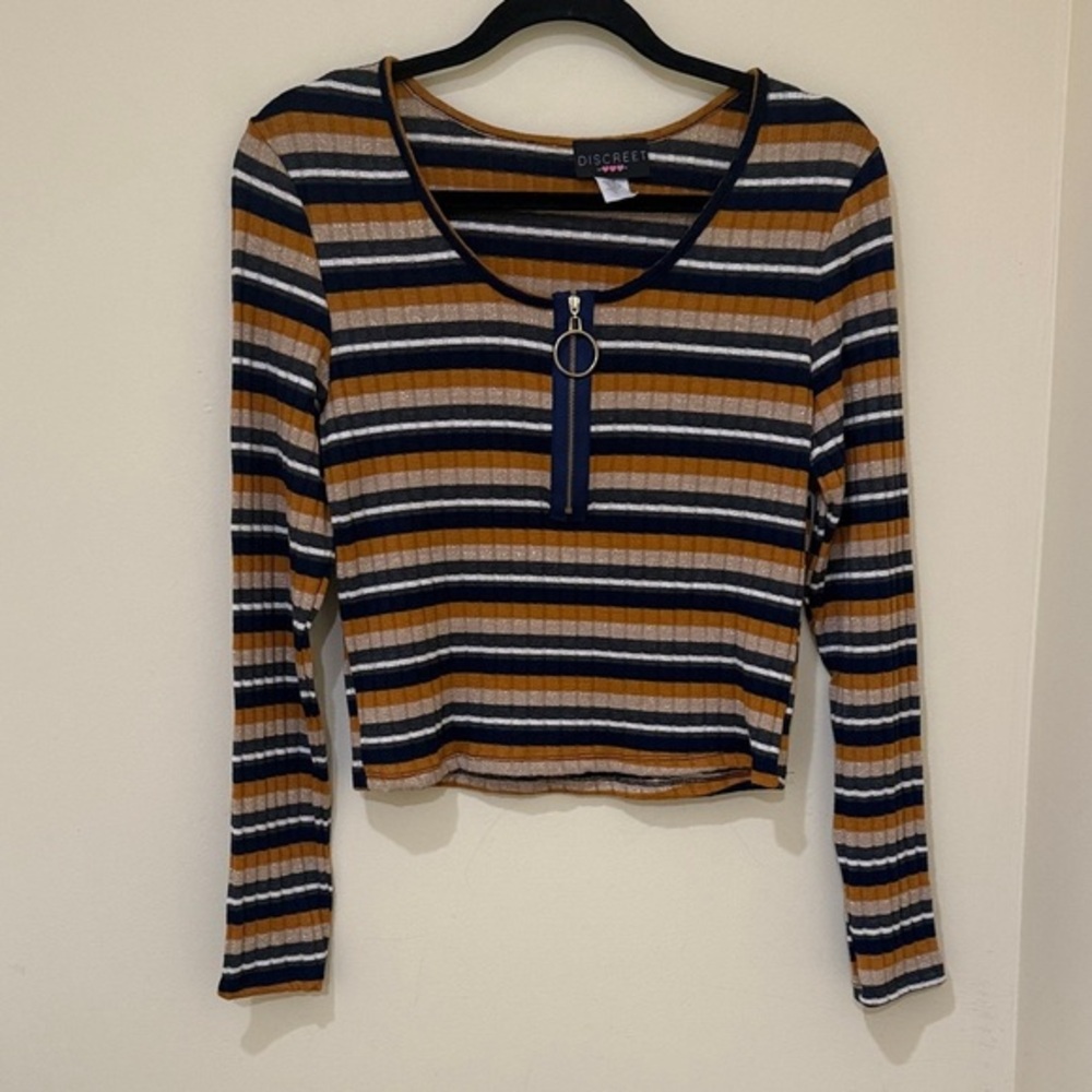 Discreet Women's Long Sleeve Crop Striped Top -Women’s cropped blouse XL Stretch